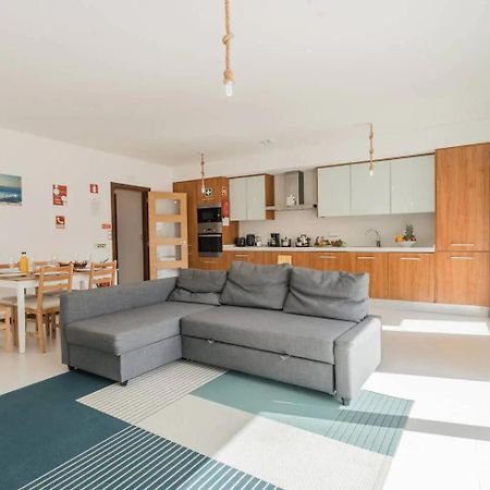 Lovely & New Beach Apartment Atouguia Da Baleia Bagian luar foto