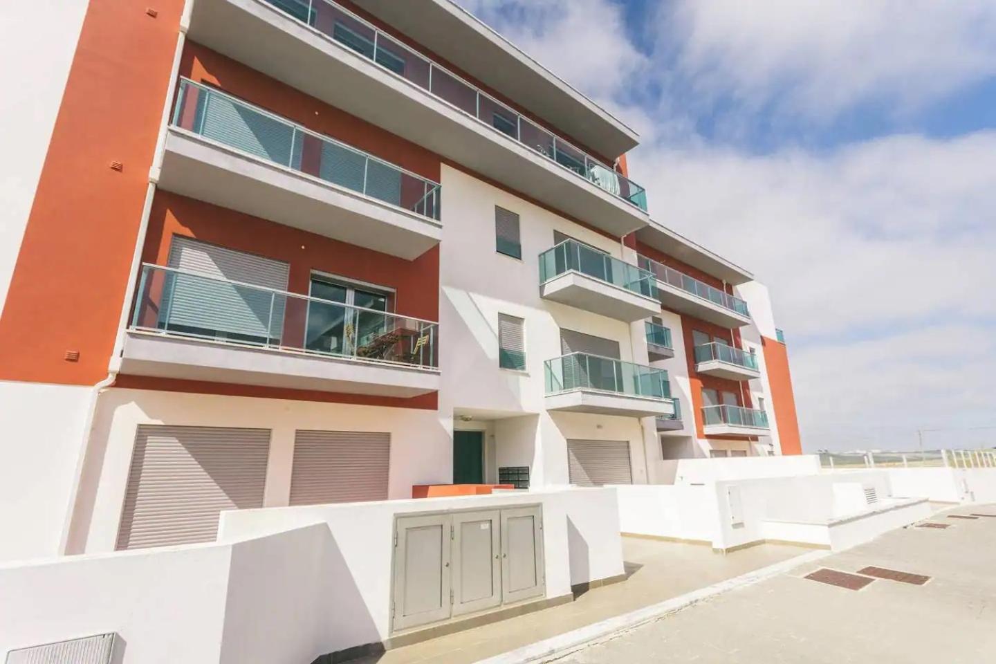 Lovely & New Beach Apartment Atouguia Da Baleia Bagian luar foto