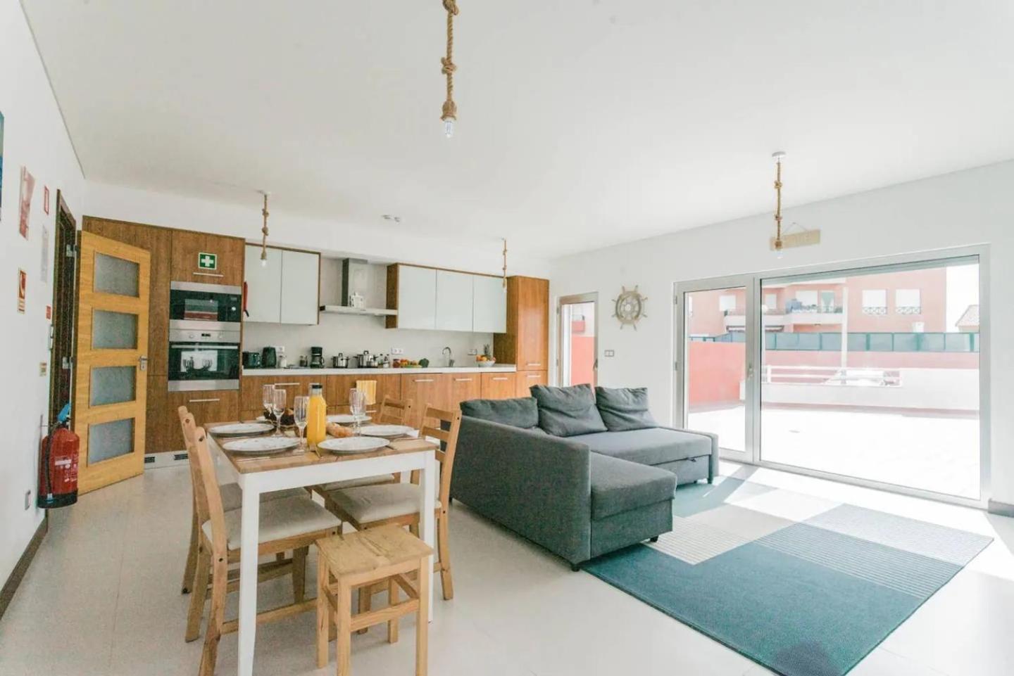 Lovely & New Beach Apartment Atouguia Da Baleia Bagian luar foto